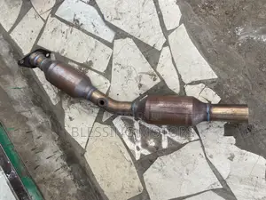 Toyota Yaris / Vitz Catalyst Converter