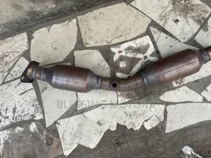Toyota Yaris / Vitz Catalyst Converter