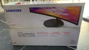 Samsung Curved Monitor 24 Inches