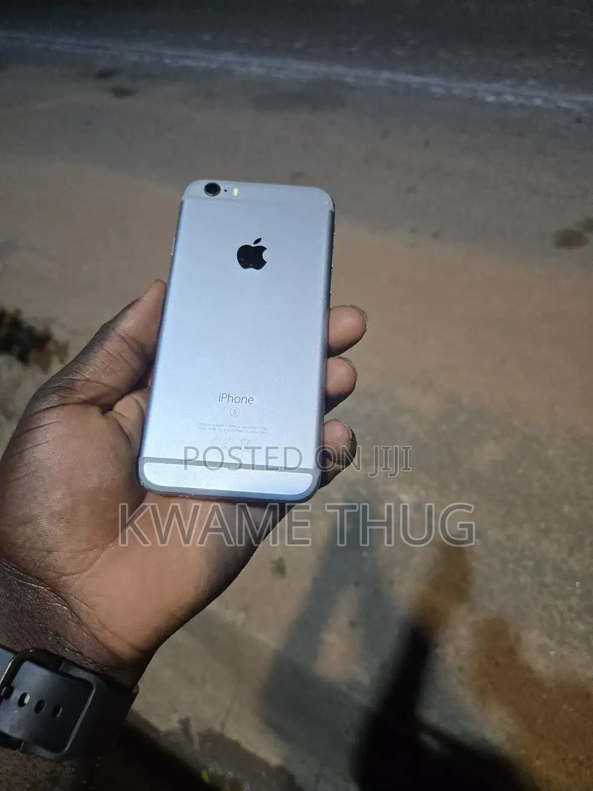 New Apple iPhone 6s 32 GB Silver