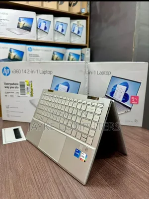 New Laptop HP Pavilion 14 8GB Intel Core i5 SSD 256GB