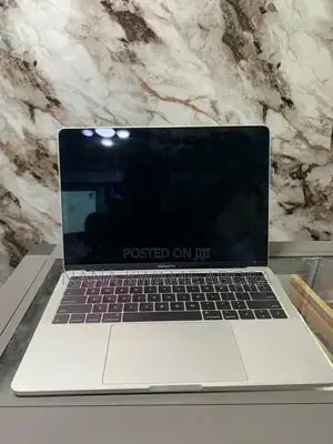 Laptop Apple MacBook Pro 2017 8GB Intel Core i5 SSD 256GB