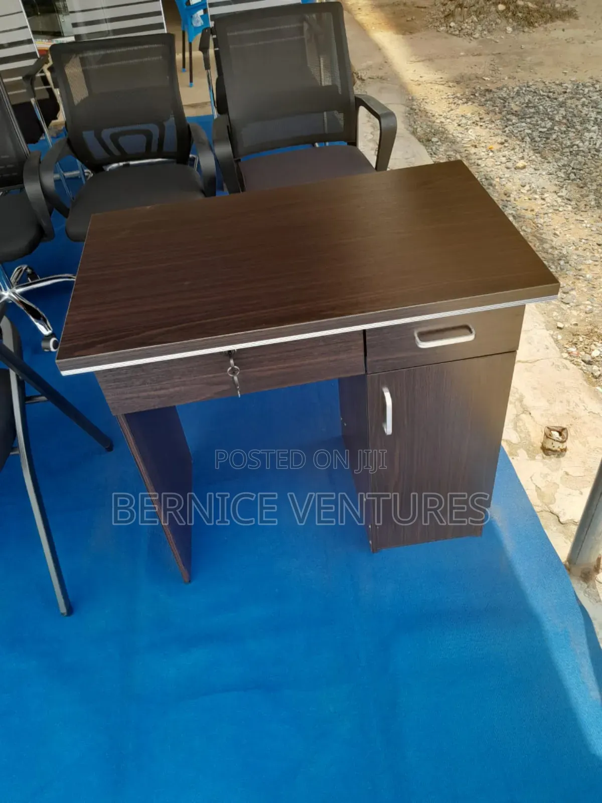 Small Coffee Brown Office Tables for Sale