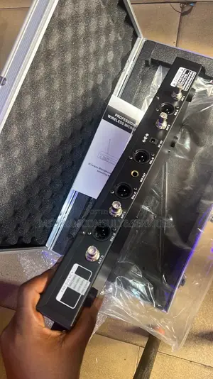 4 in 1 Cordless Microphones