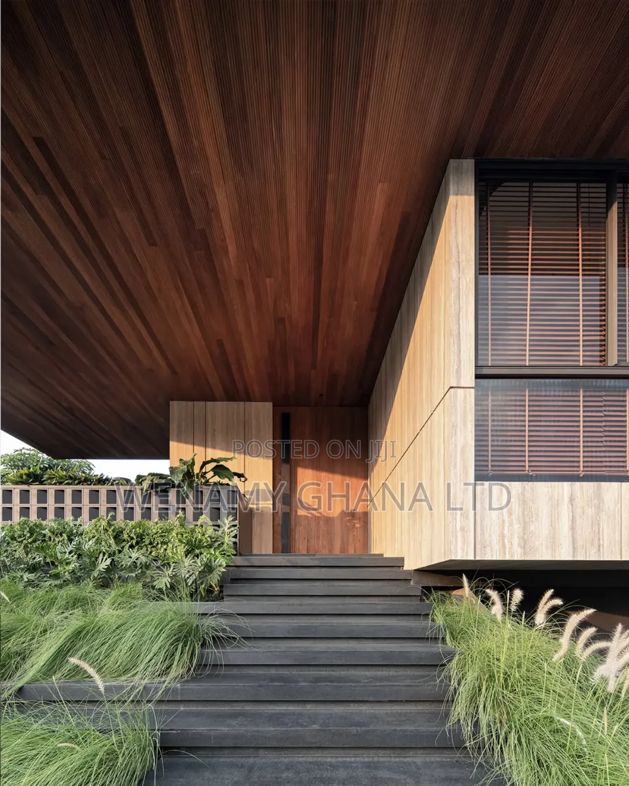 5bdrm House in Accra for sale
