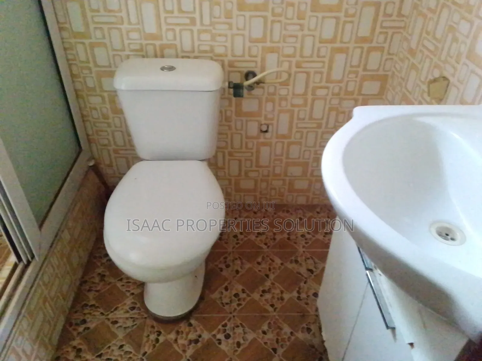 3bdrm Apartment in Isaac Properties, Shama Ahanta East Metropolitan