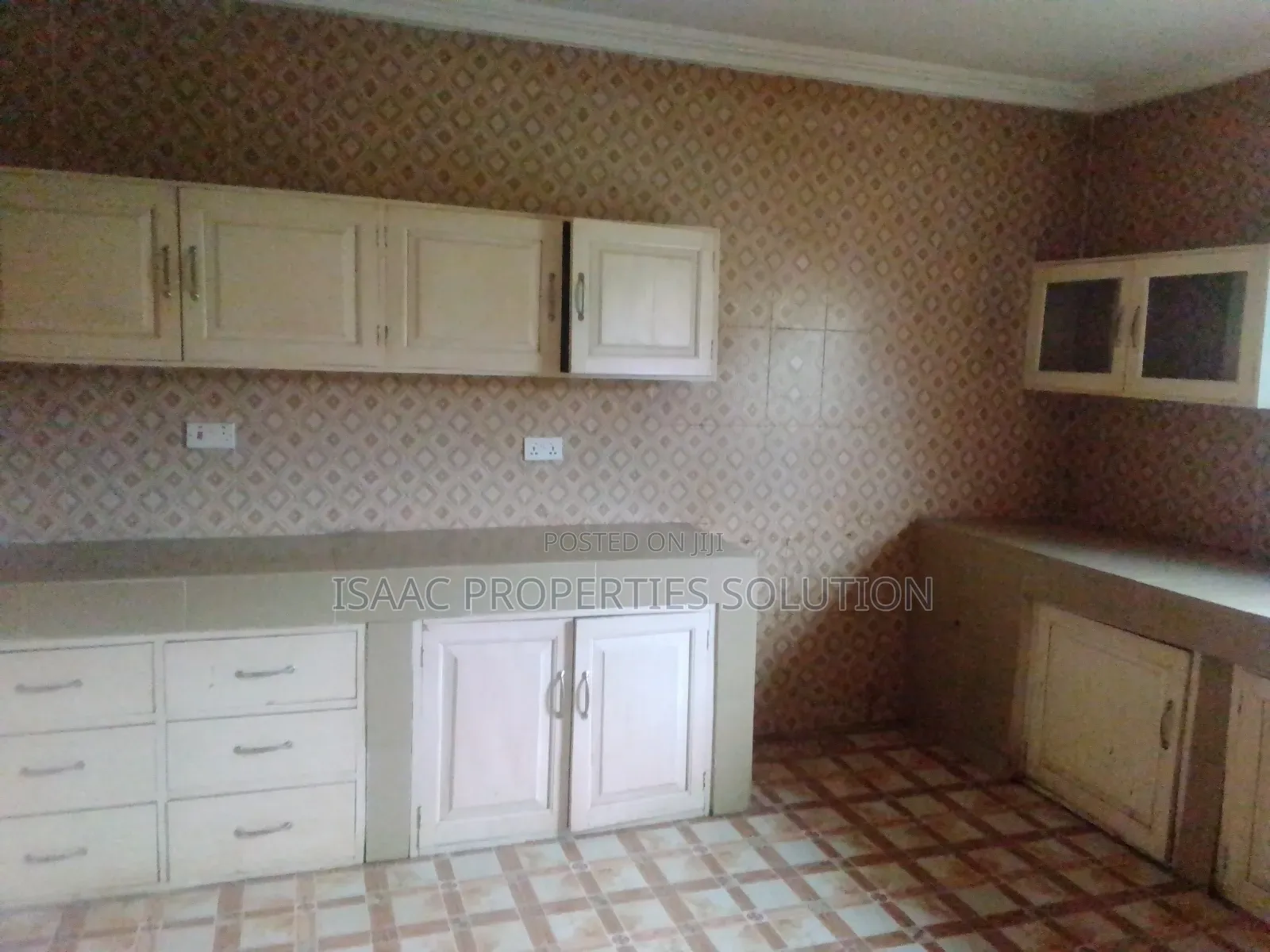3bdrm Apartment in Isaac Properties, Shama Ahanta East Metropolitan