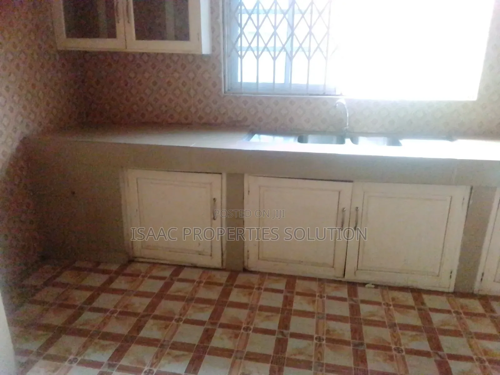 3bdrm Apartment in Isaac Properties, Shama Ahanta East Metropolitan