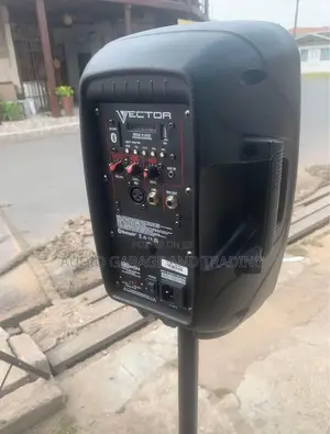 HH Vector 8 Inches Active Speaker