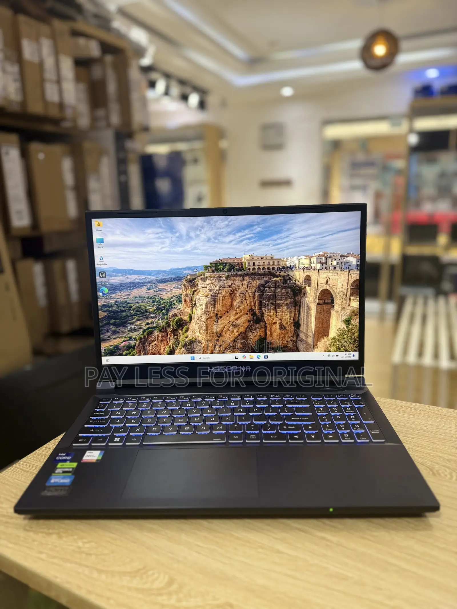Laptop Hasee E470 16GB Intel Core i9 SSD 512GB