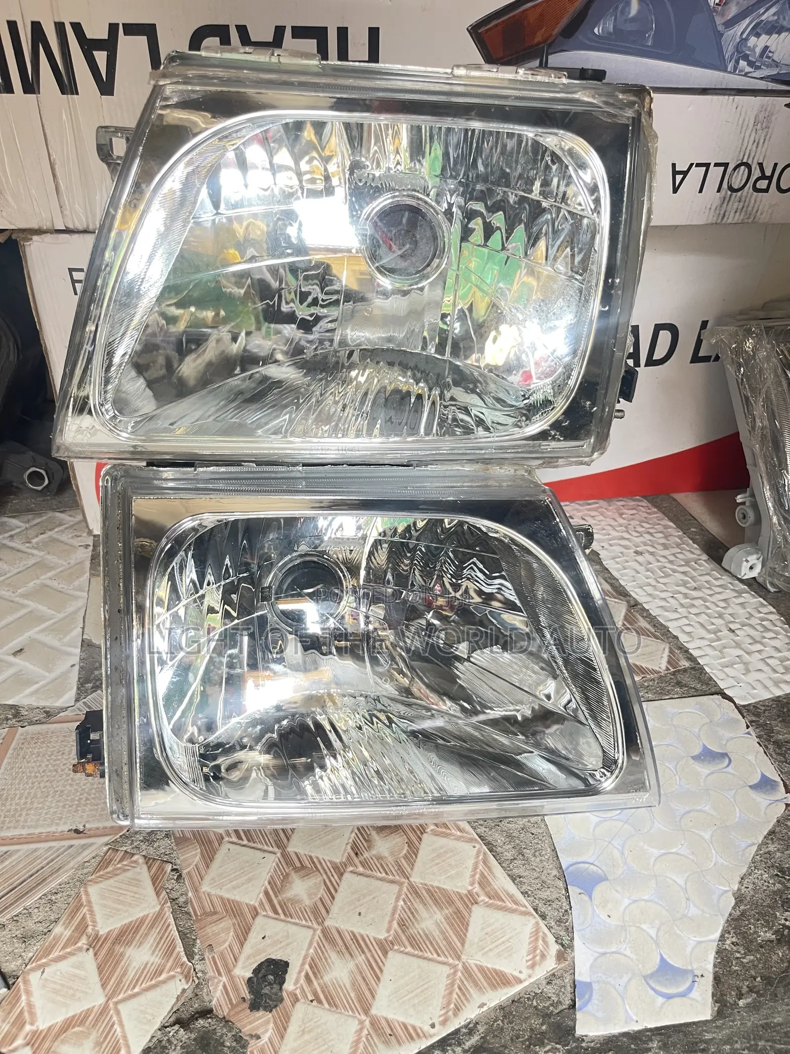Hilux 2001 Headlight Original