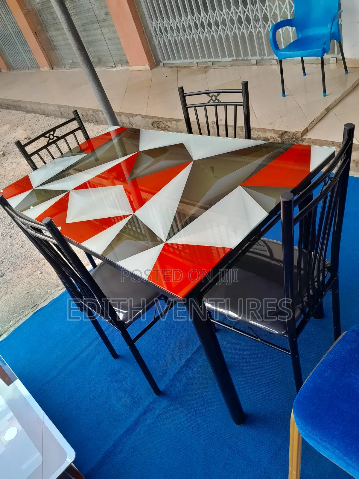 A Family of 4 Dinner Set