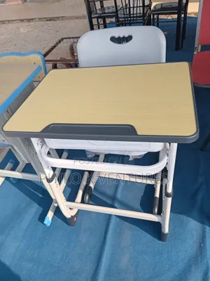 Academy Standard Study Desk