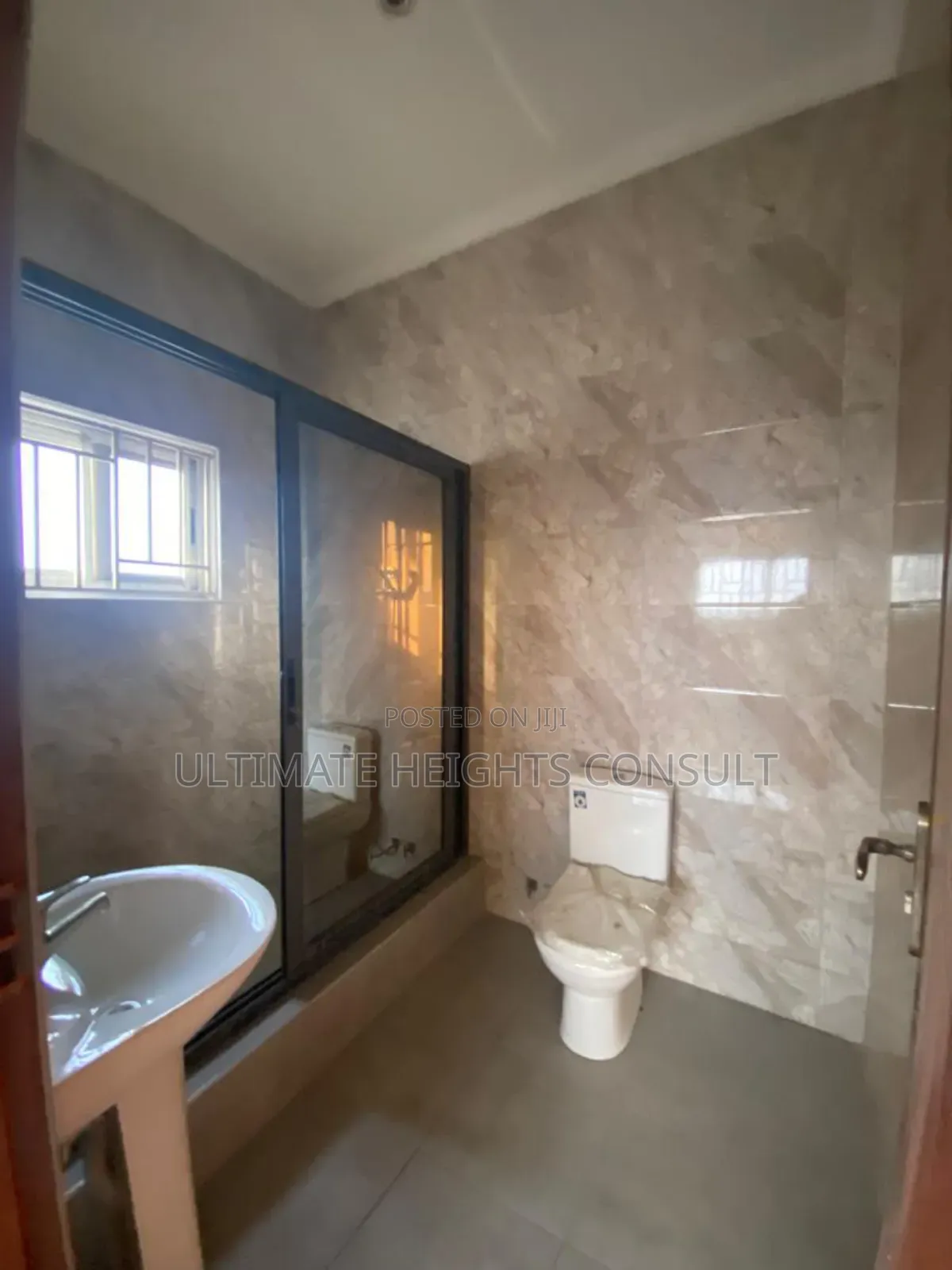 2bdrm Apartment in Odokor, North Kaneshie for rent