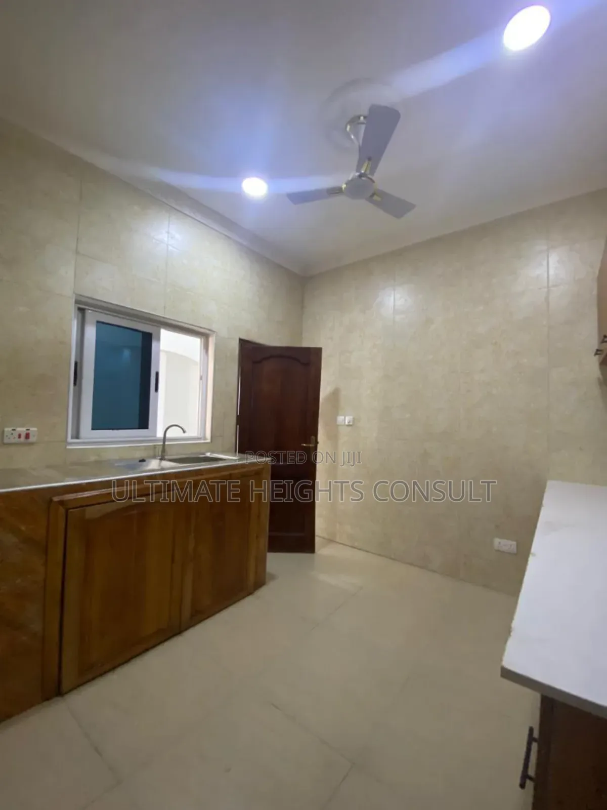 2bdrm Apartment in Odokor, North Kaneshie for rent