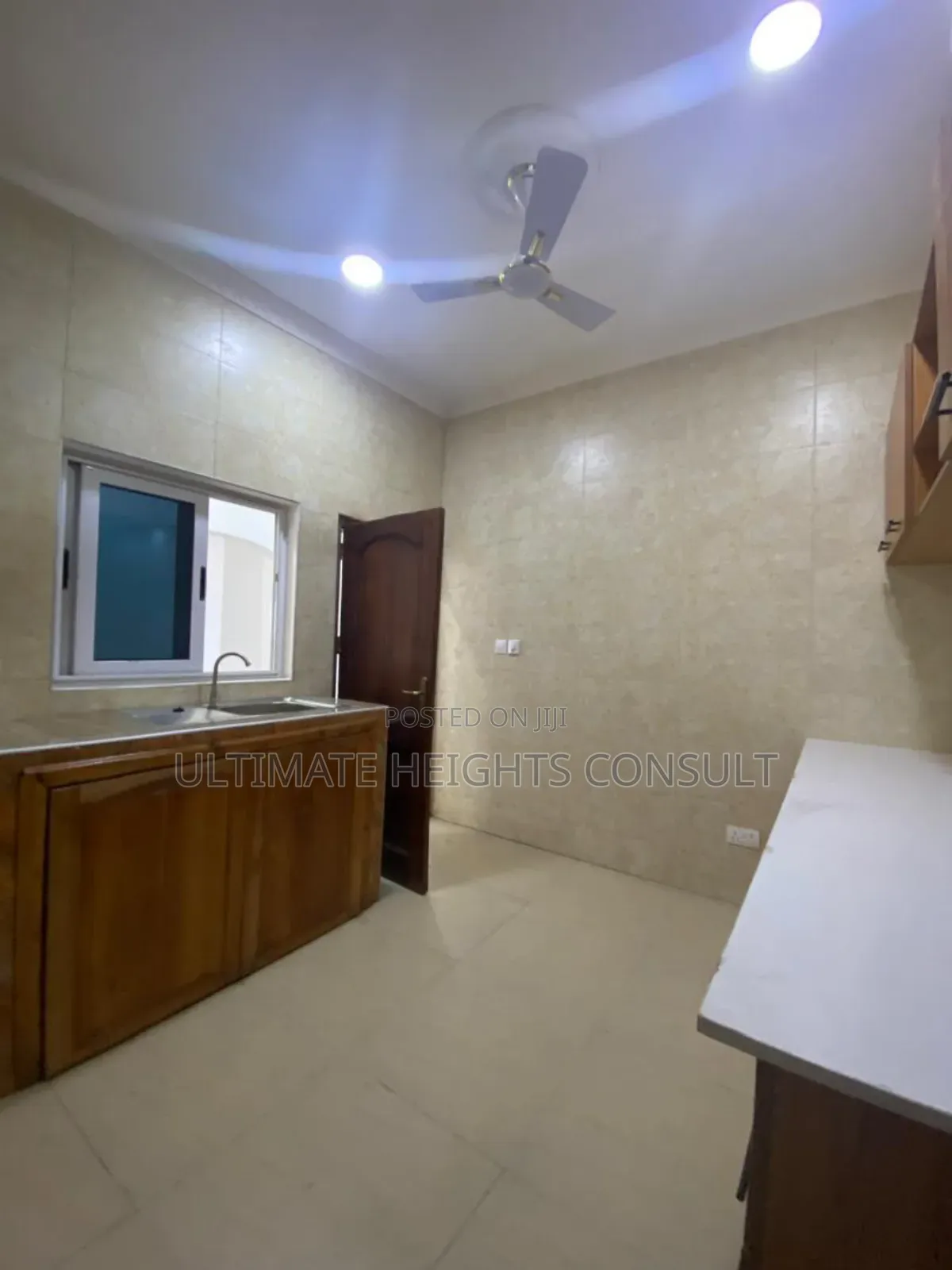 2bdrm Apartment in Odokor, North Kaneshie for rent