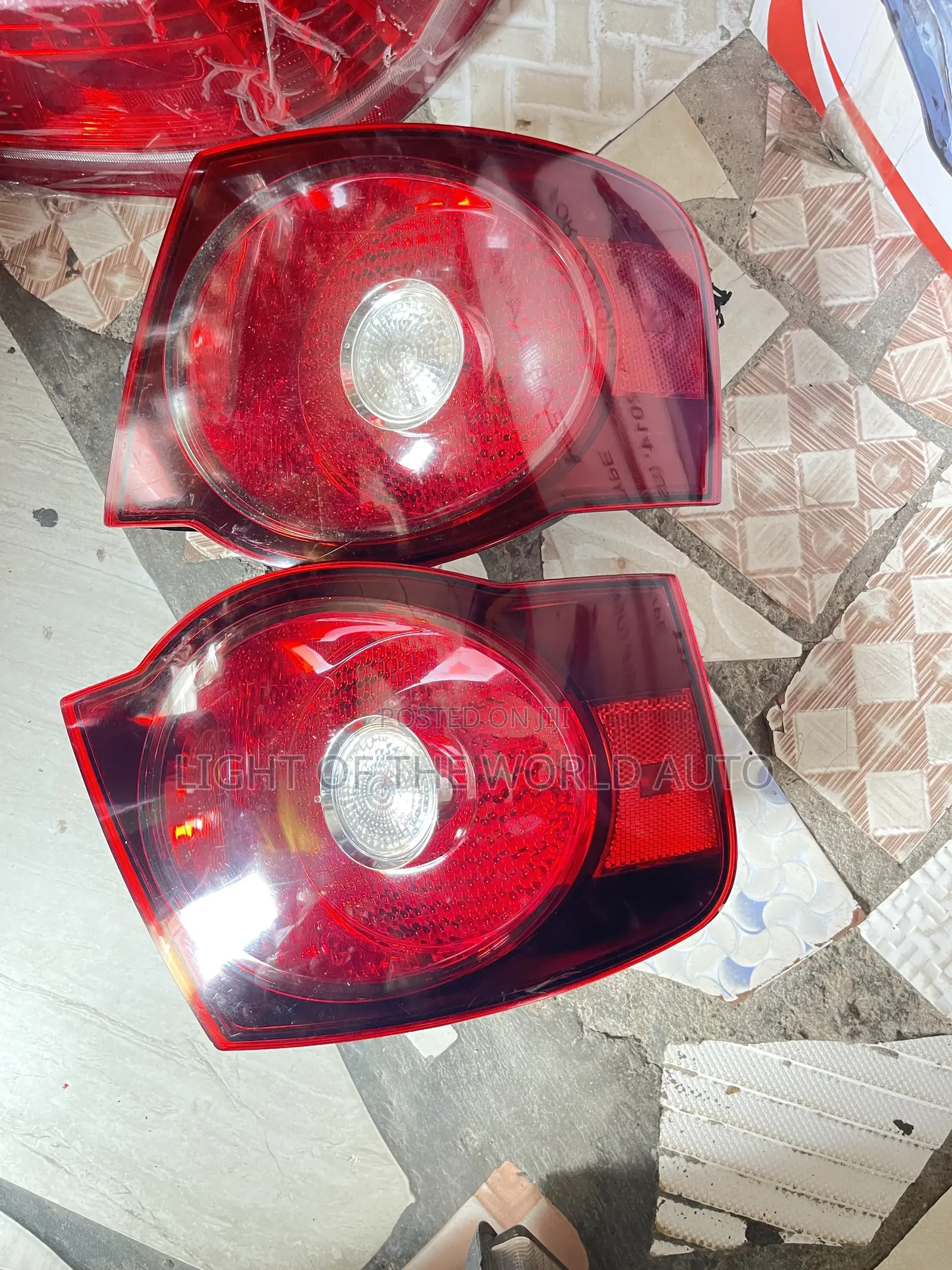 Jetta 5 Taillight Pair