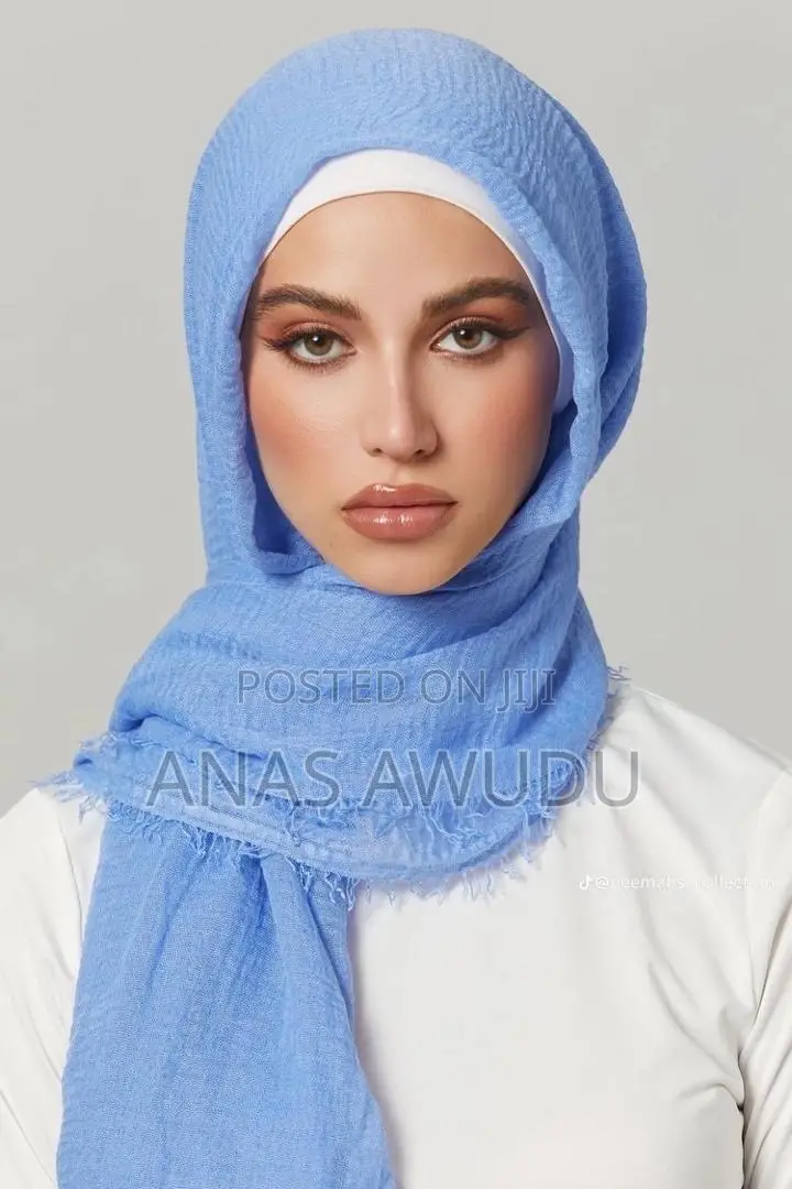 A Smooth Fabric Made Chiffon And Jersey Veils