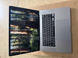 Laptop Apple MacBook Pro 2019 32GB Intel Core I9 SSD 1T