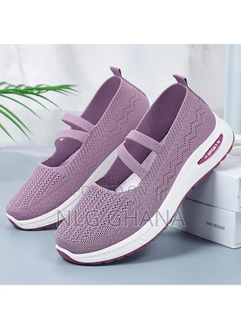 Lightweight Breathable Comfortable Mesh Soft Sole Slip-on Sh