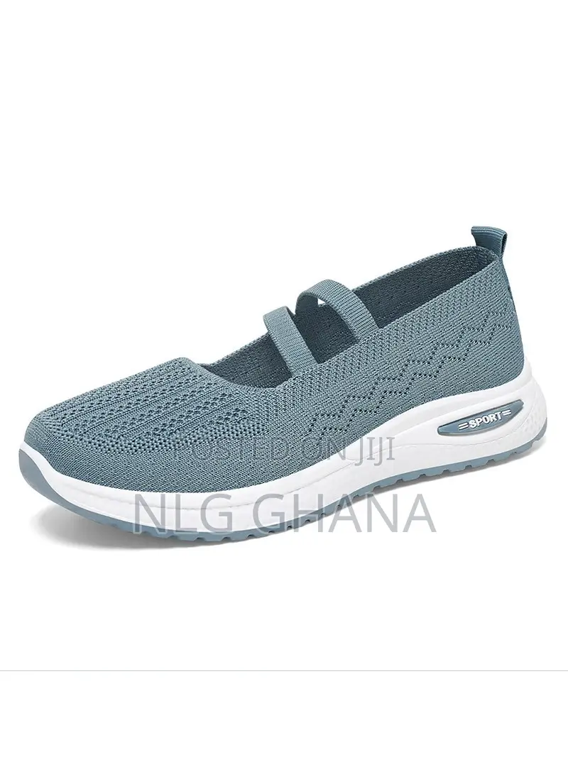 Lightweight Breathable Comfortable Mesh Soft Sole Slip-on Sh