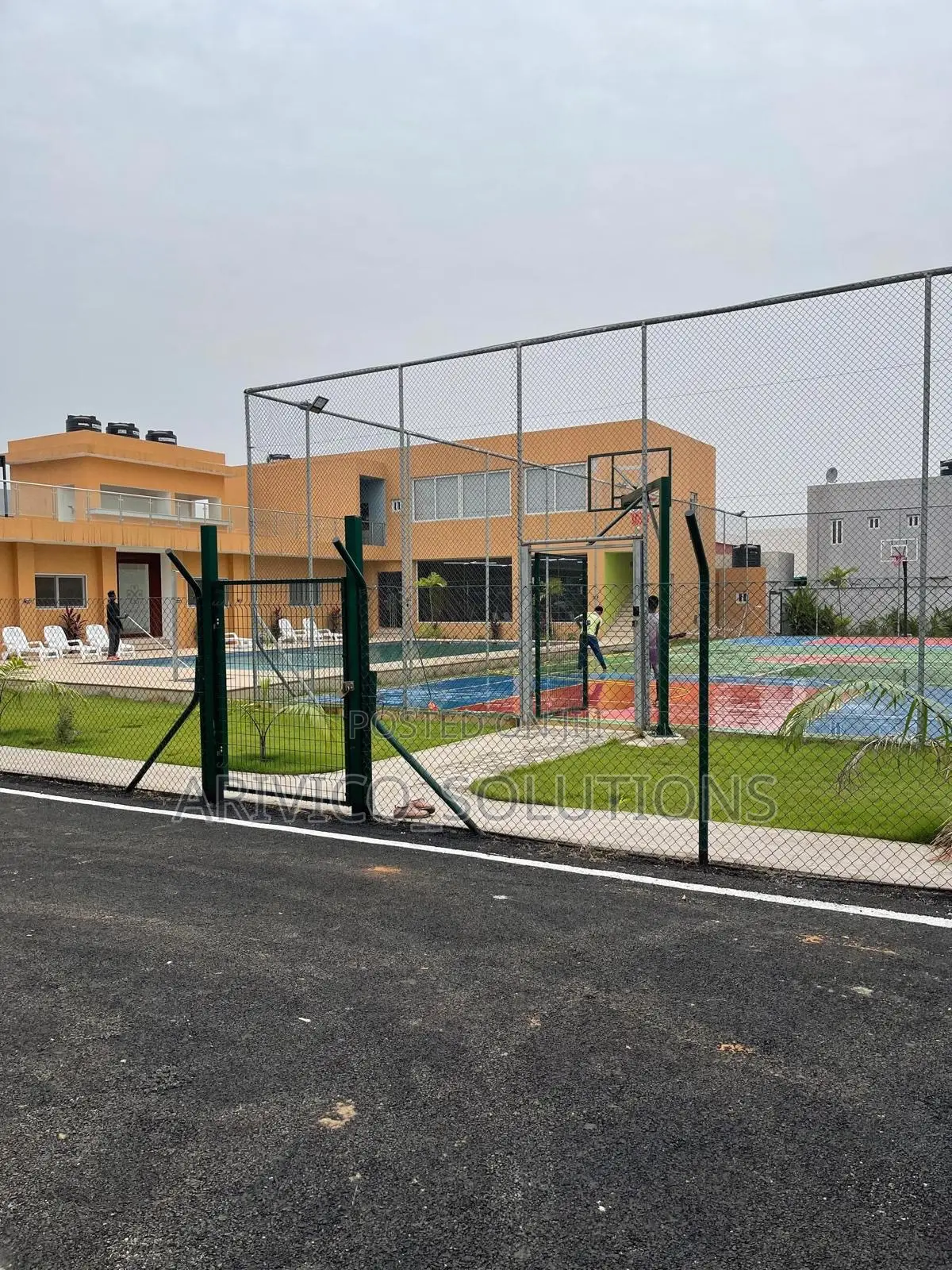 Furnished 3bdrm Townhouse / Terrace in The Greens, Tema Metropolitan