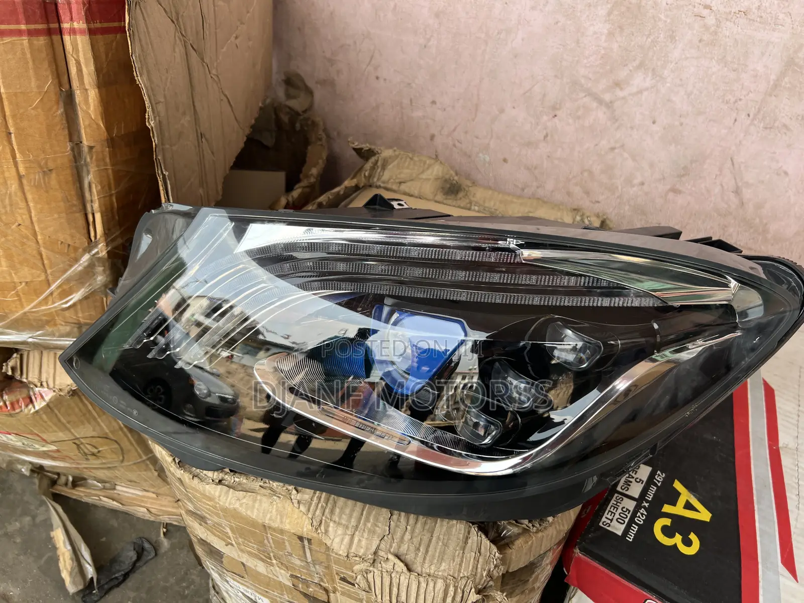 Gla 2019 Headlight and All Kinds of Lights