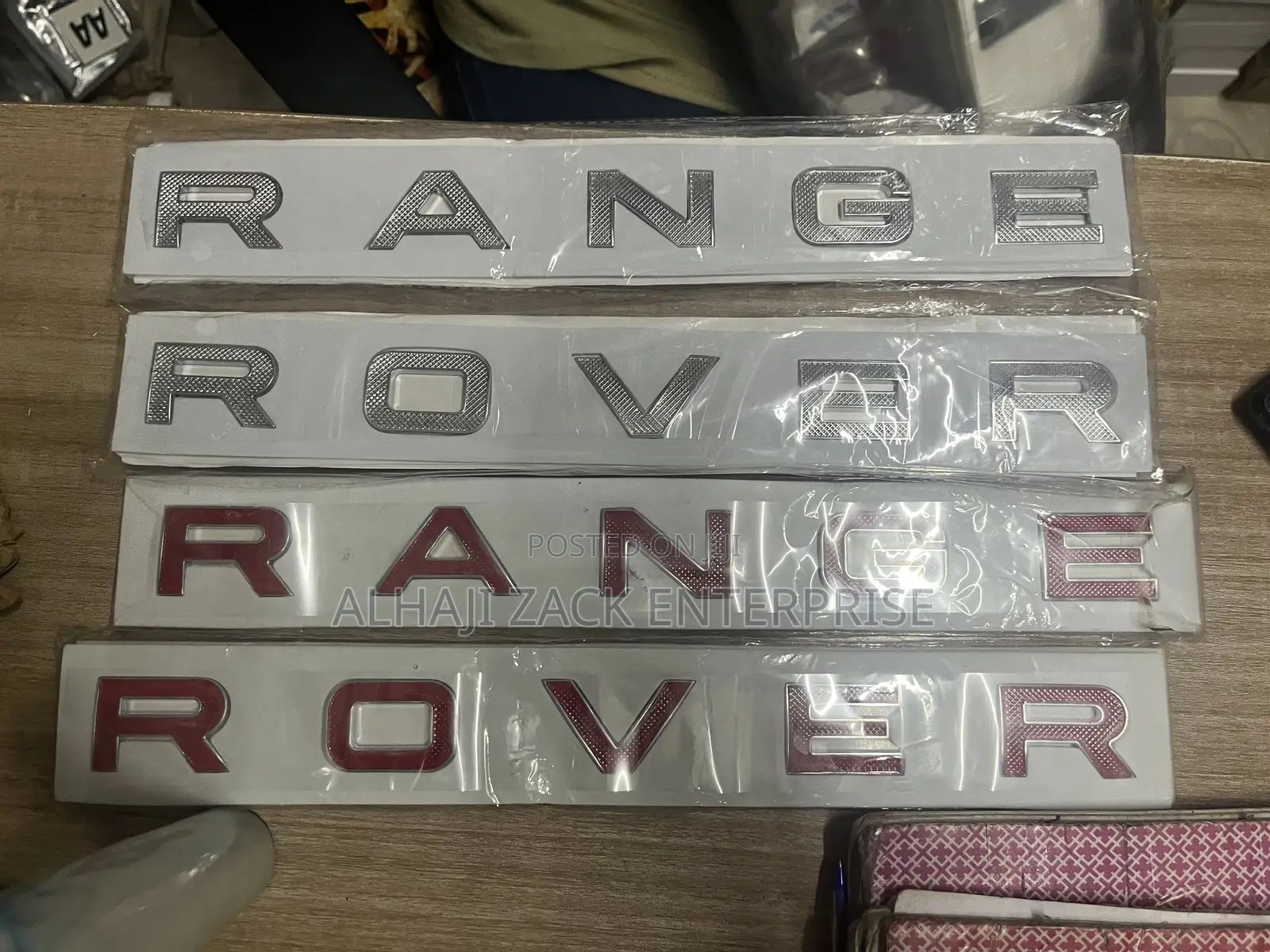 Range Rover Written Crown
