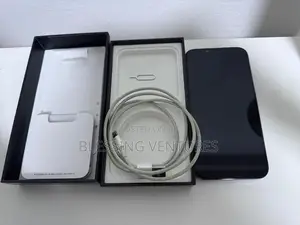 Photo - Apple iPhone 13 Pro Max 128 GB Blue