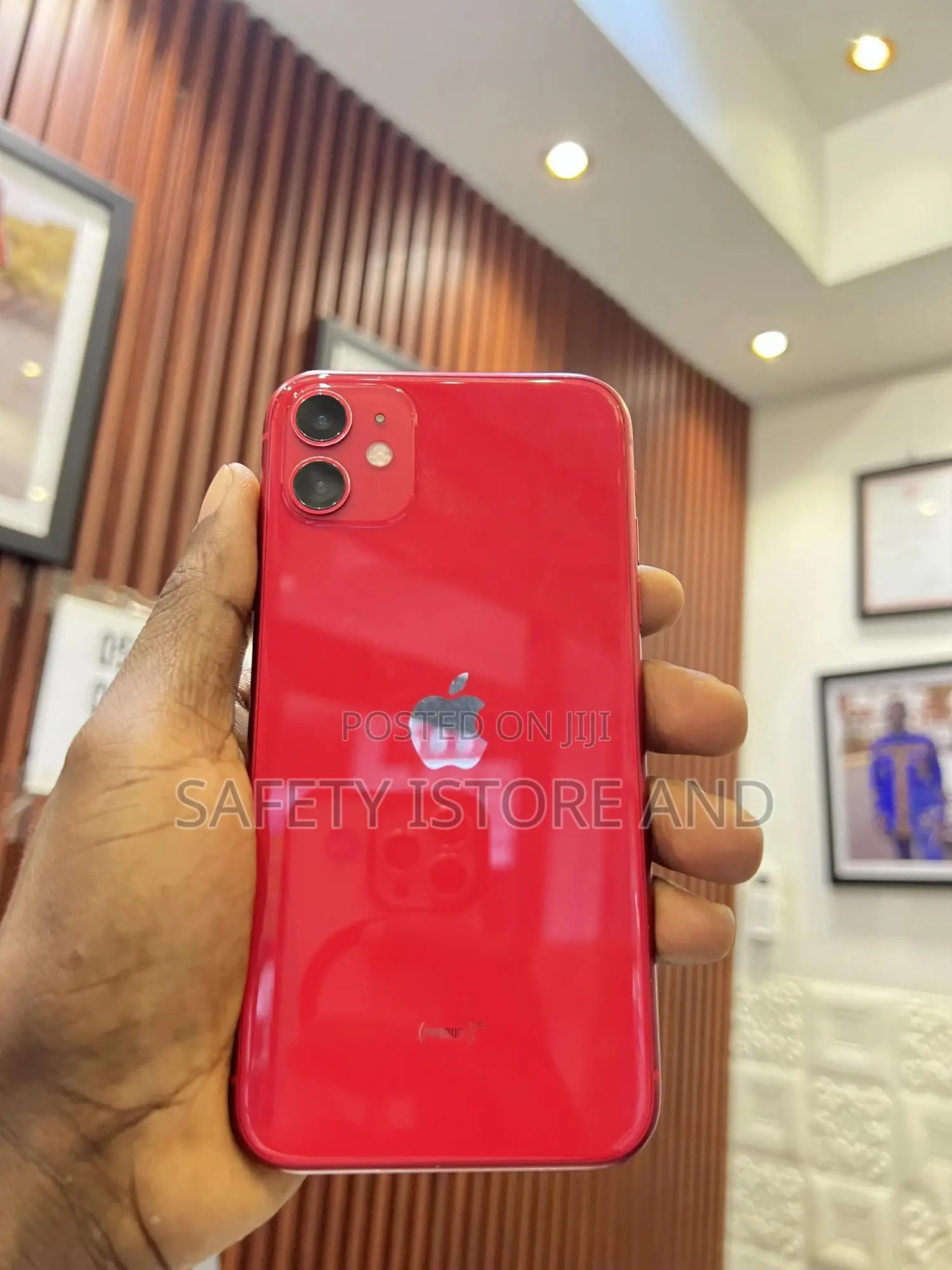 New Apple iPhone 11 128 GB Red