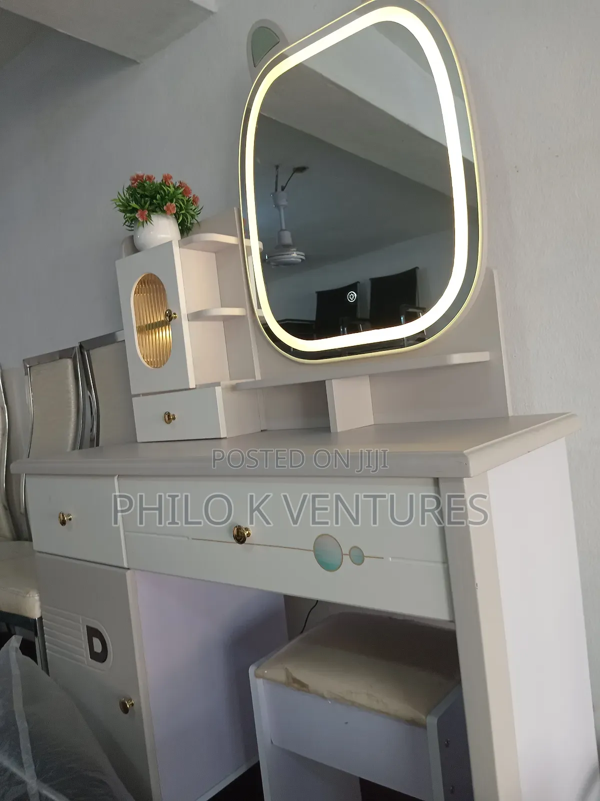 White Dressing Mirror