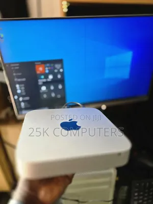 Desktop Computer Apple Mac Mini 4GB Intel Core i5 SSD 250GB