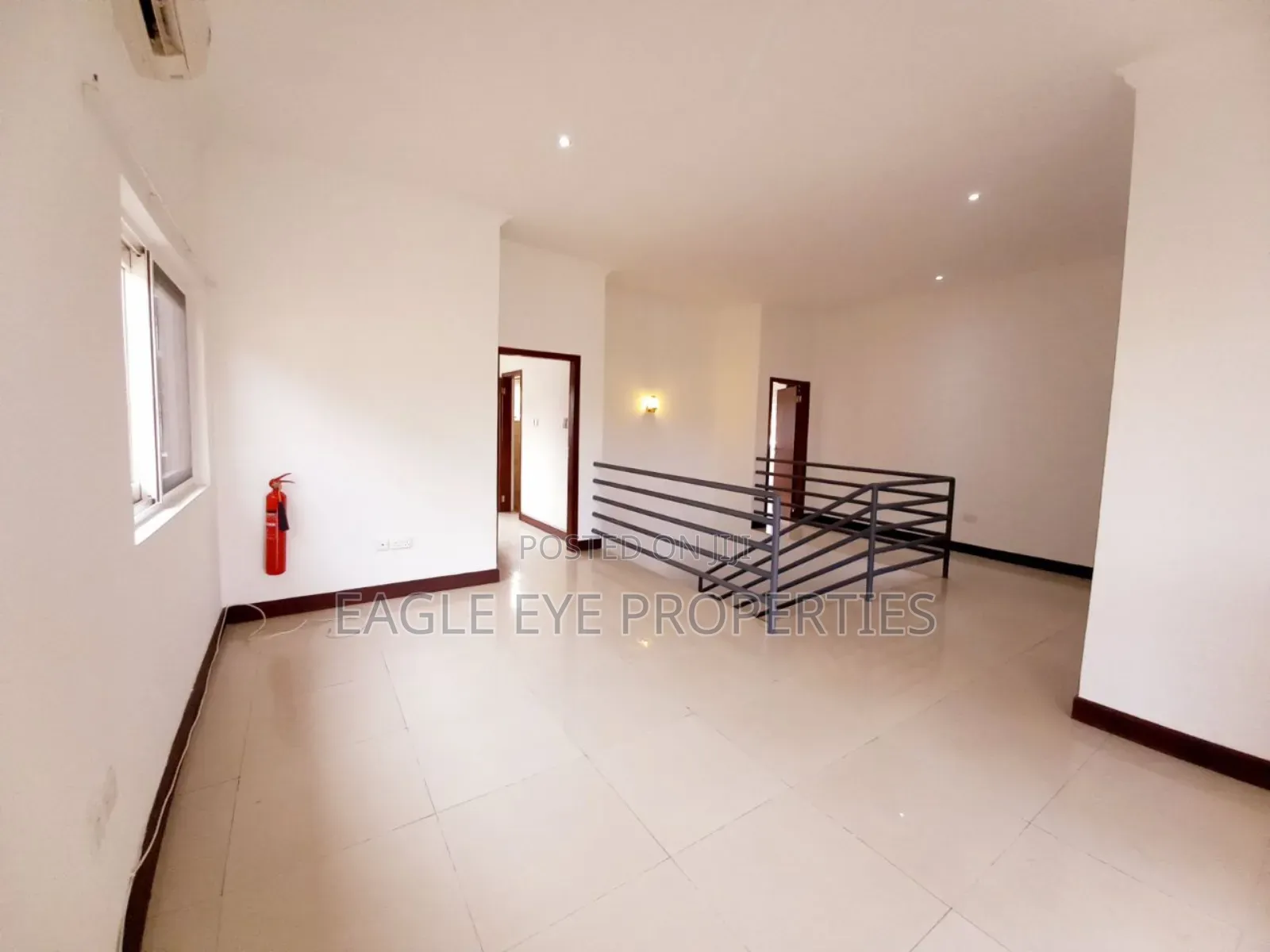 4bdrm Townhouse/Terrace in Airport Residential Area for sale