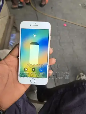 New Apple iPhone 8 64 GB Gold