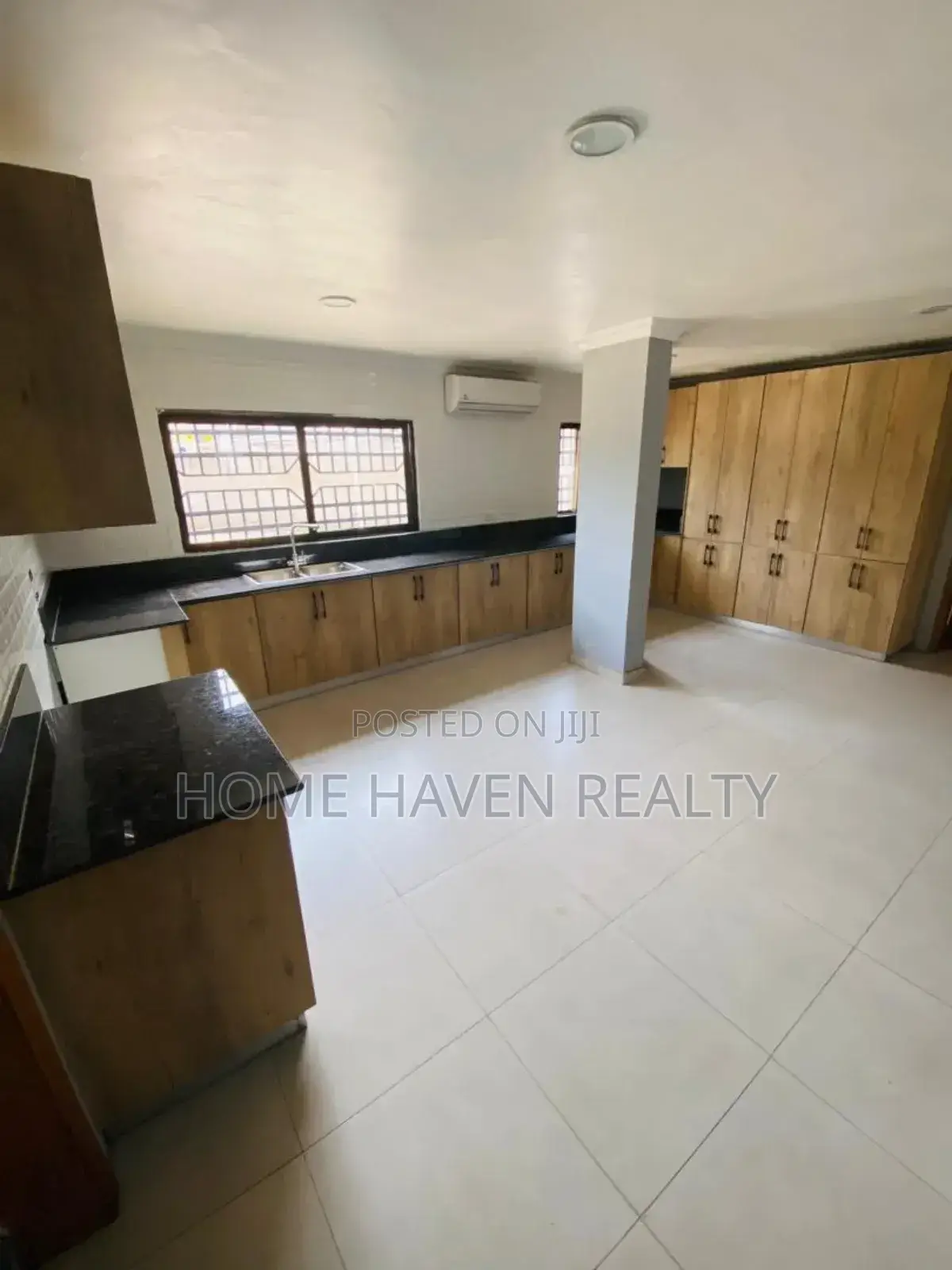 5bdrm House in Dzorwulu for rent