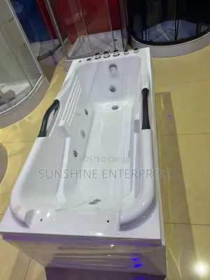 Straight Jacuzzi