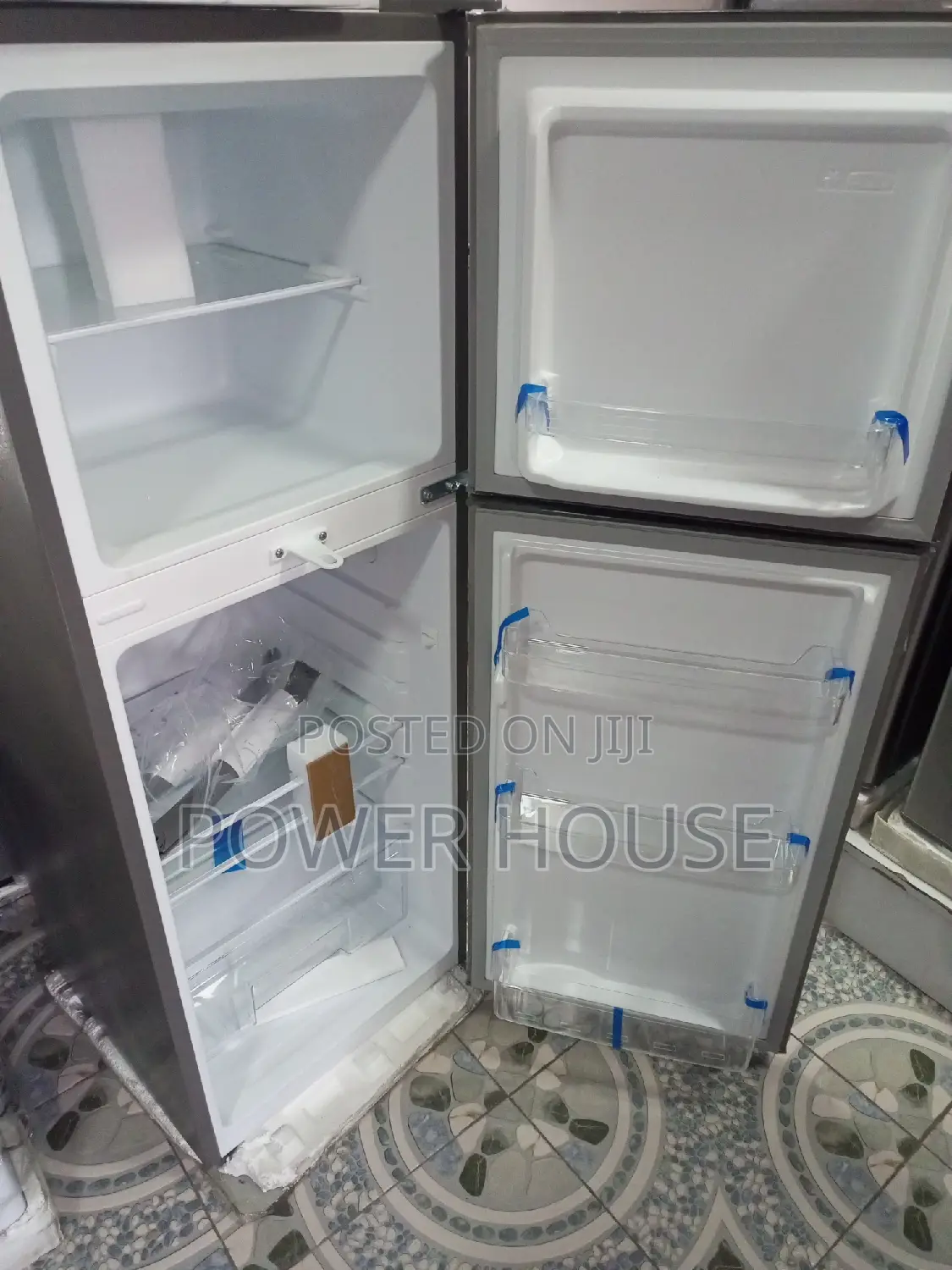 Top Class Fridge 138 Liter's Westpool Fridge Top Freezer