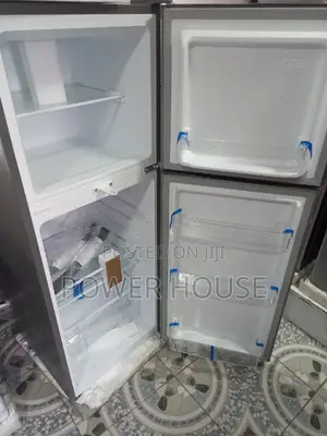 Top Class Fridge 138 Liter's Westpool Fridge Top Freezer