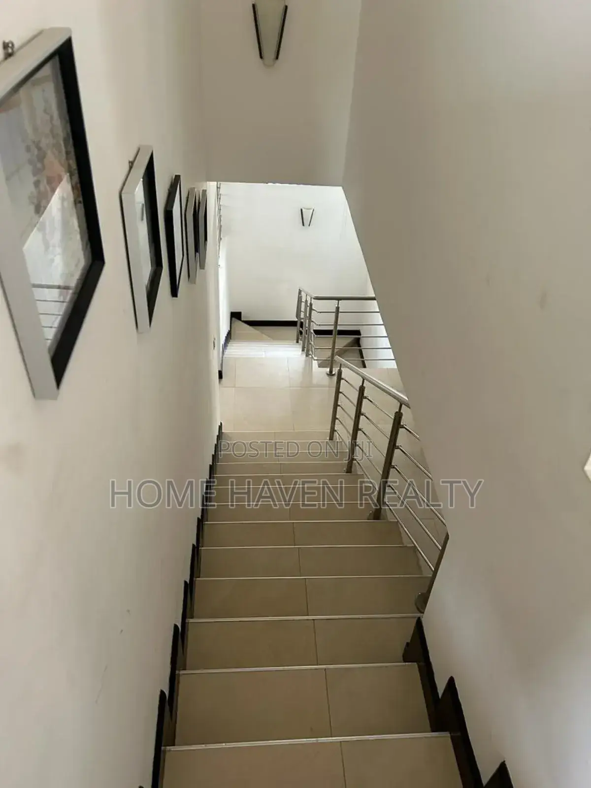 Furnished 5bdrm Townhouse / Terrace in Airport Residentials for rent