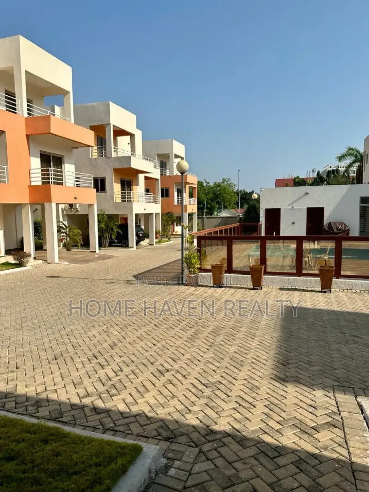 Furnished 5bdrm Townhouse / Terrace in Airport Residentials for rent