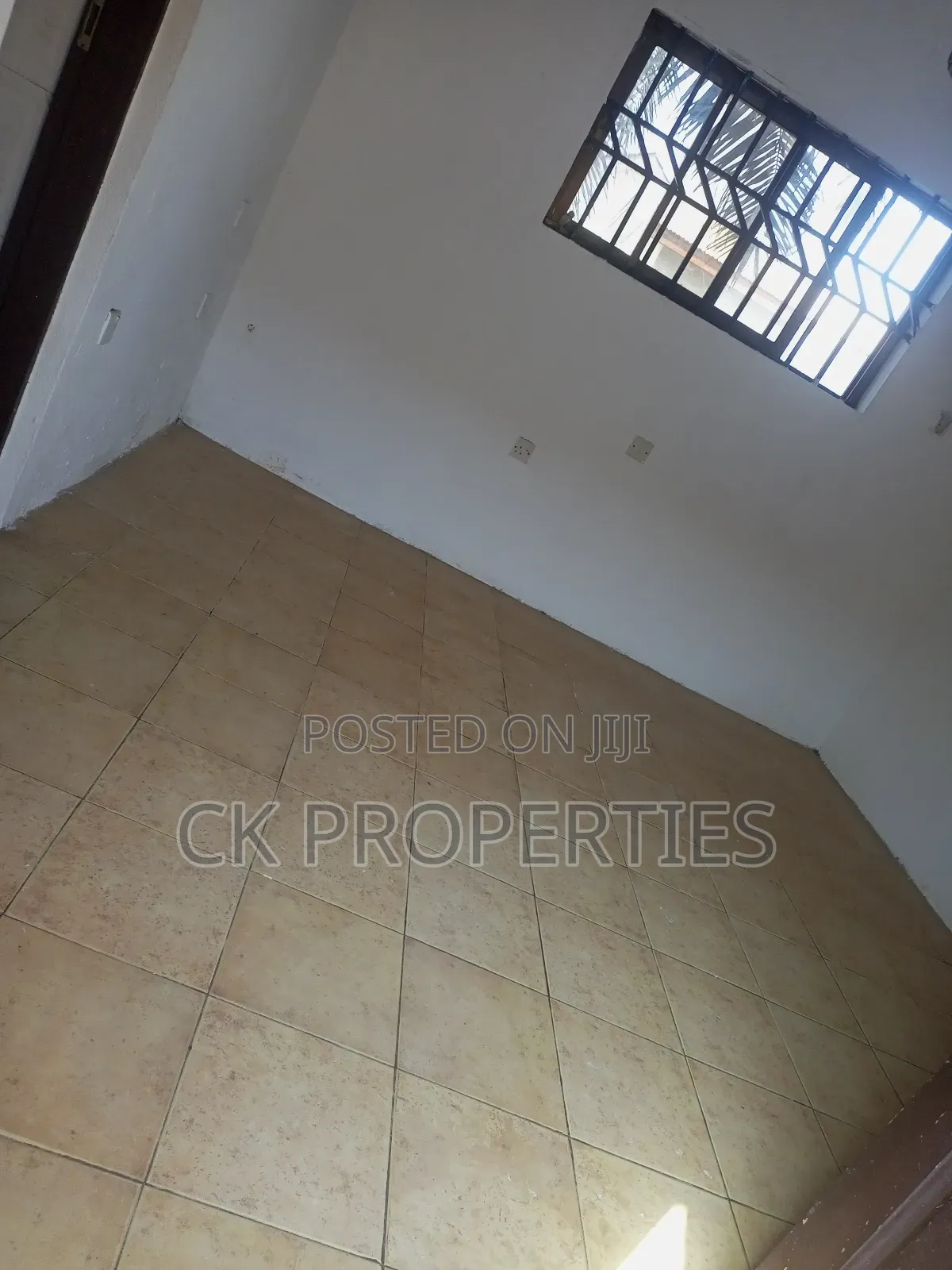 Mini Flat in Dome for rent