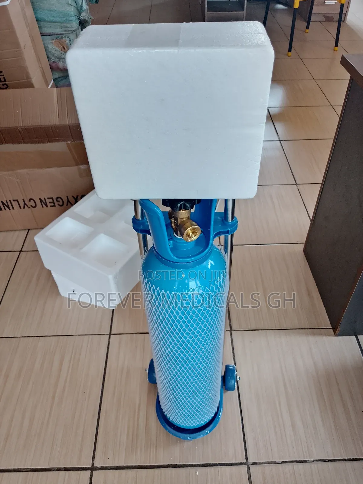Oxygen Cylinder