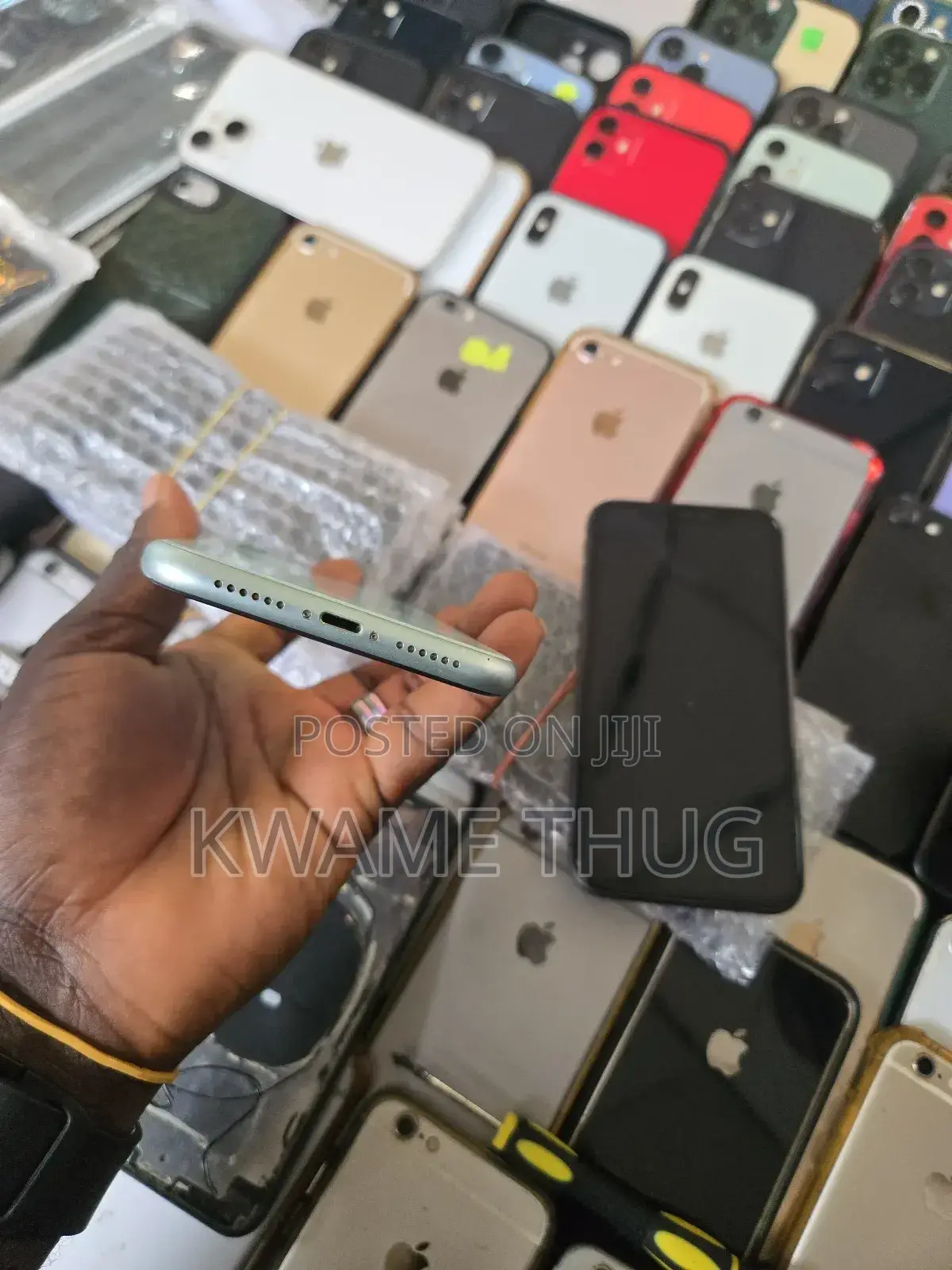 New Apple iPhone 11 64 GB Blue
