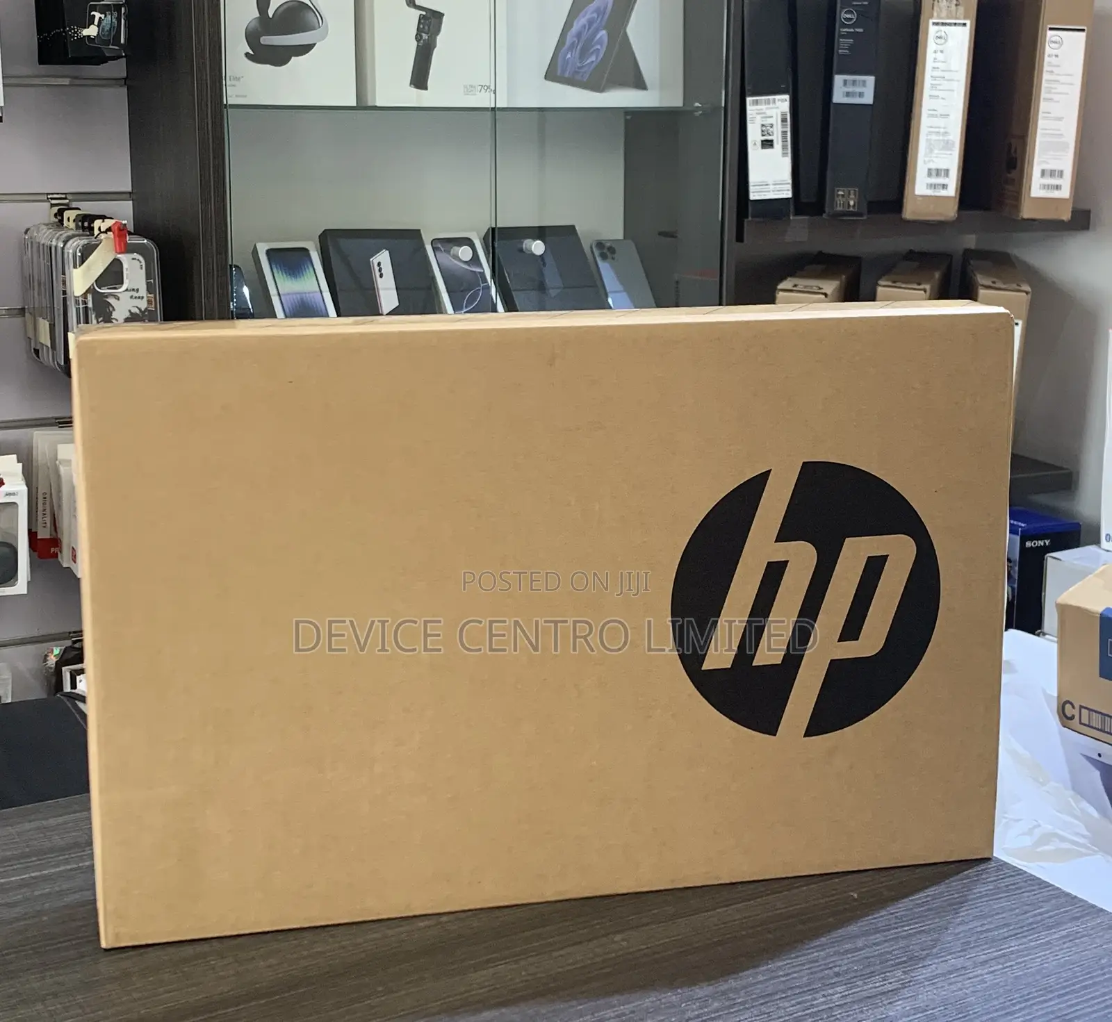 New Laptop HP 15-F272wm 8GB AMD Ryzen 5 SSD 512GB