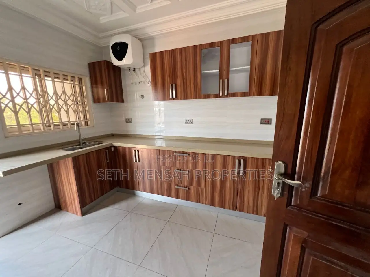 3bdrm Apartment in Skm Property, North Legon for rent