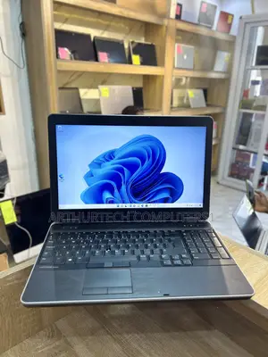 Laptop Dell Latitude E6540 8GB Intel Core I5 HDD 320GB