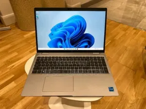 Laptop Dell Precision 3561 16GB Intel Core I7 SSD 512GB