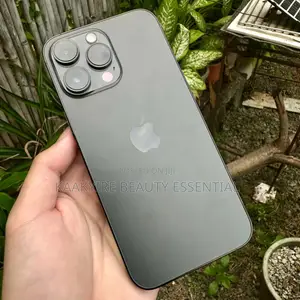 Photo - Apple iPhone 14 Pro Max 512 GB Black
