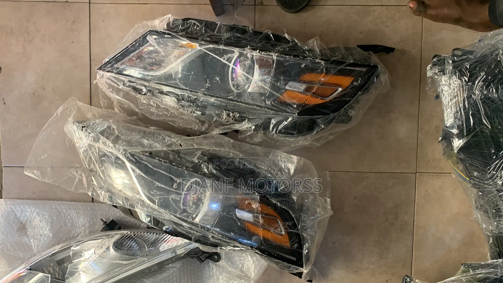 Chevrolet Impala 2016 Headlight Pair