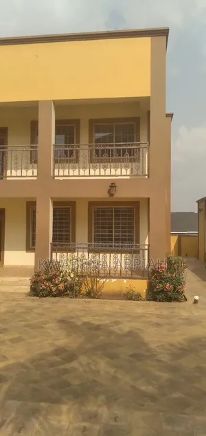 5bdrm House in Mark Estate At, Kumasi Metropolitan for sale